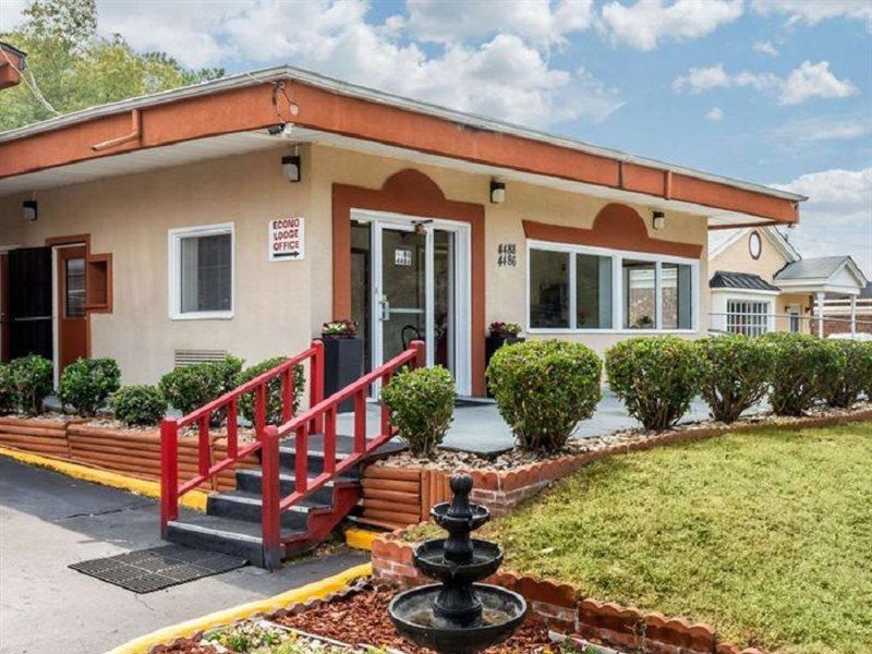 Econo Lodge Fort Jackson Columbia Exterior photo